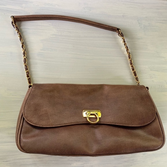 Handbags - Gorgeous vintage bag